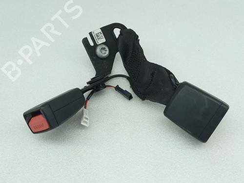 Used Seat buckle BMW 1 (F40) 116 d (116 hp) 31945399