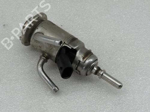 Inyector BMW 1 (F40) 116 d (116 hp) 31991237