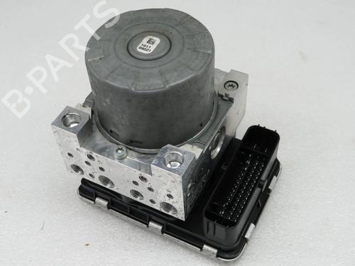 Used ABS pump ABS pump RENAULT TRAFIC III Van (FG_) 2.0 dCi 150 (FGMU) (150 hp) 32020528 32020528