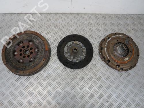 Used Flywheel RENAULT TRAFIC III Van (FG_) 2.0 dCi 150 (FGMU) (150 hp) 32046793