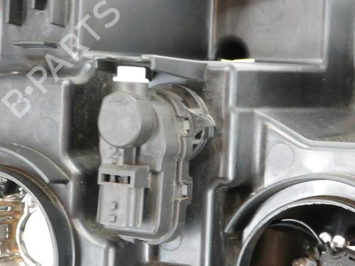 Left headlight RENAULT MASTER III Van (FV) 2.3 dCi 135 FWD (FV0N, FV08, FV06, FV00, FV1S) | BP32167667C28