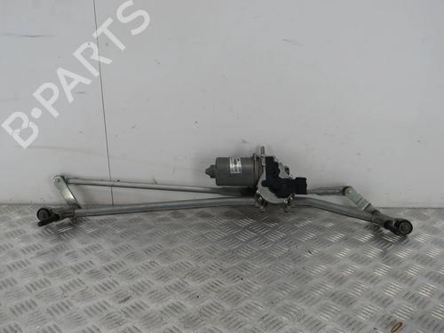 Used Front wiper motor Front wiper motor RENAULT MASTER III Van (FV) 2.3 dCi 135 FWD (FV0N, FV08, FV06, FV00, FV1S) (136 hp) 32167674 32167674