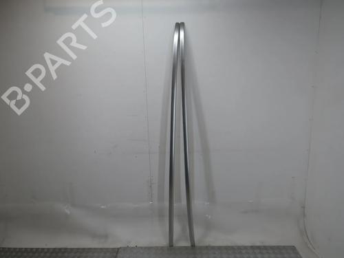 Used Roof bar RENAULT GRAND SCÉNIC IV (R9_) 1.3 TCe 140 (R9NB) (140 hp) 32209267