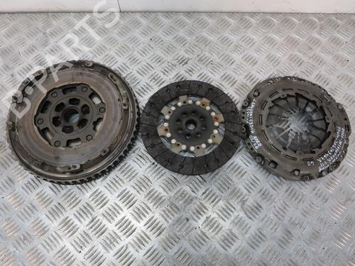 Used Flywheel NISSAN QASHQAI III (J12) 1.3 DIG-T (140 hp) 32491735