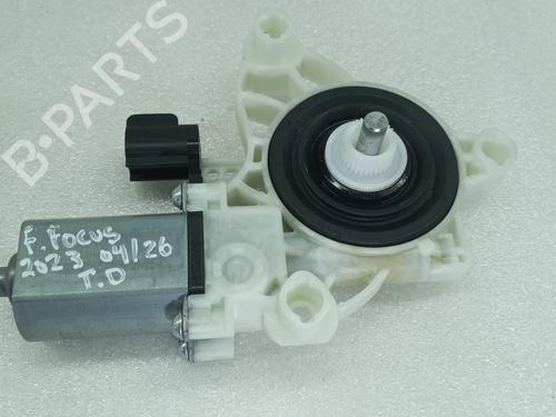 Used Right rear window motor Right rear window motor FORD FOCUS IV Turnier (HP) 1.0 EcoBoost mHEV (125 hp) 34217272 34217272