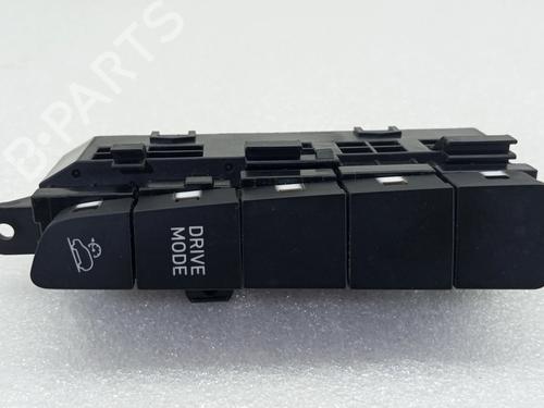 switch-hyundai-tucson-nx4e-nx4a-2020-34349363 main image