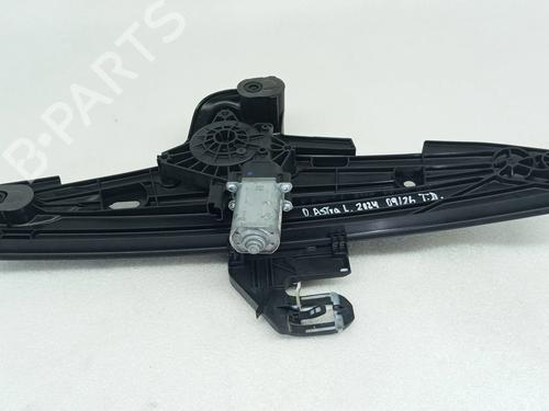Used Rear right window mechanism Rear right window mechanism OPEL ASTRA L (OV5) 1.5 Turbo D (FBYHZT, FBYHZJ) (131 hp) 34398029 34398029