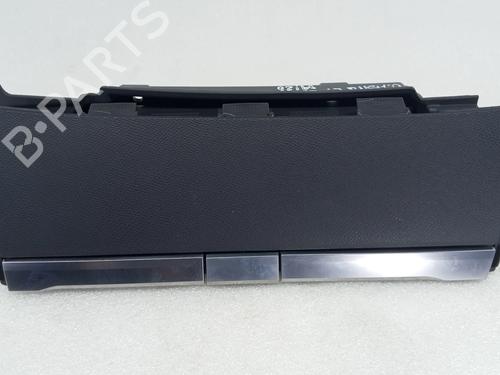 Used Glove box Glove box OPEL ASTRA L (OV5) 1.5 Turbo D (FBYHZT, FBYHZJ) (131 hp) 34398040 34398040