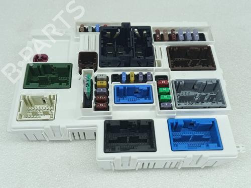 Used Fuse box Fuse box OPEL ASTRA L (OV5) 1.5 Turbo D (FBYHZT, FBYHZJ) (131 hp) 34400780 34400780