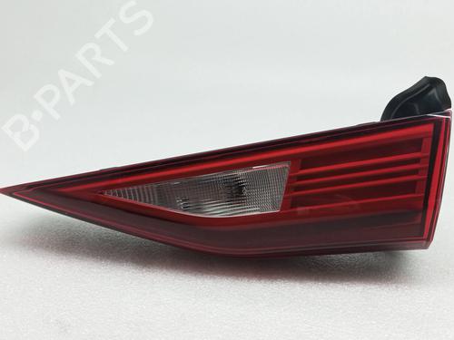 right-tailgate-light-audi-a3-sportback-8ya-8yf-2019-34441940 main image