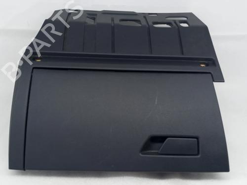 glove-box-audi-a3-sportback-8ya-8yf-2019-34446707 main image