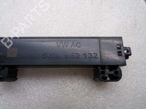 Electronic module AUDI A3 Sportback (8YA, 8YF) 30 TFSI Mild Hybrid | BP34536638M83  - Image 5