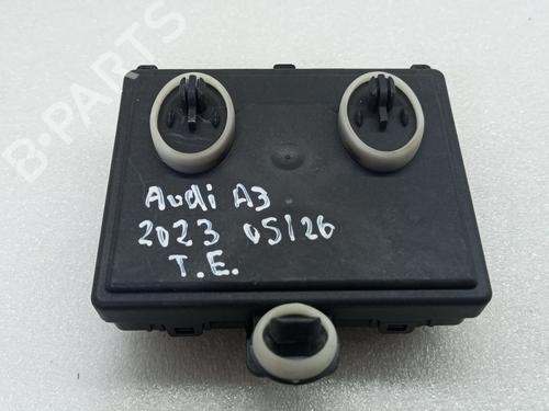 Used Electronic module Electronic module AUDI A3 Sportback (8YA, 8YF) 30 TFSI Mild Hybrid (110 hp) 34555036 34555036