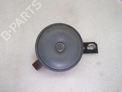 horn-smart-forfour-hatchback-453-2014-35814221 main image