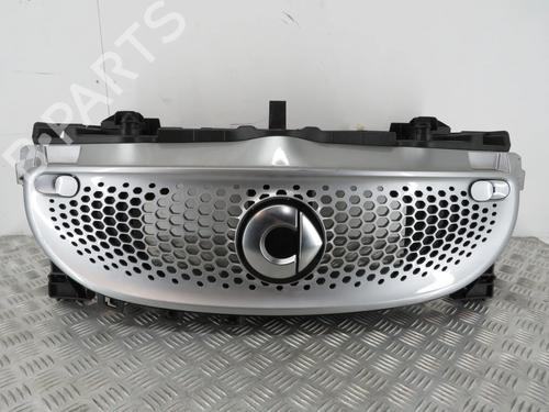 Used Grille Grille SMART FORFOUR Hatchback (453) 0.9 (453.044, 453.053) (90 hp) 35894188 35894188