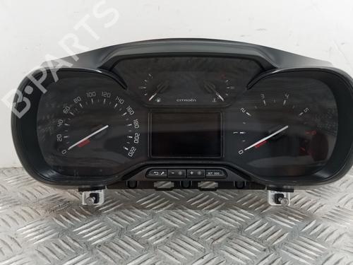 Used Instrument cluster Instrument cluster CITROËN C3 III (SX) 1.2 PureTech 82 (83 hp) 35942739 35942739