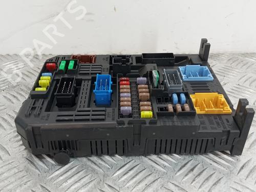 Used Fuse box Fuse box CITROËN C3 III (SX) 1.2 PureTech 82 (83 hp) 35944377 35944377