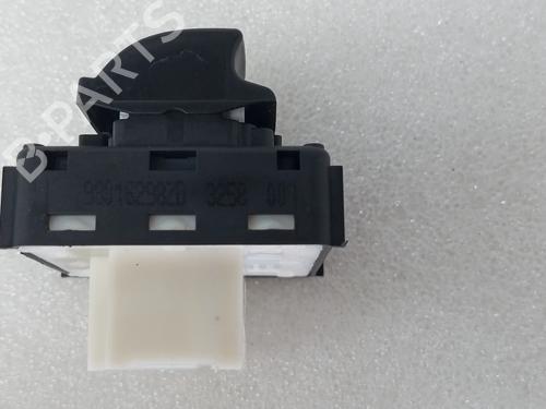 Left front window switch CITROËN C3 III (SX) 1.2 PureTech 82 | BP35952326I27 - Image 4