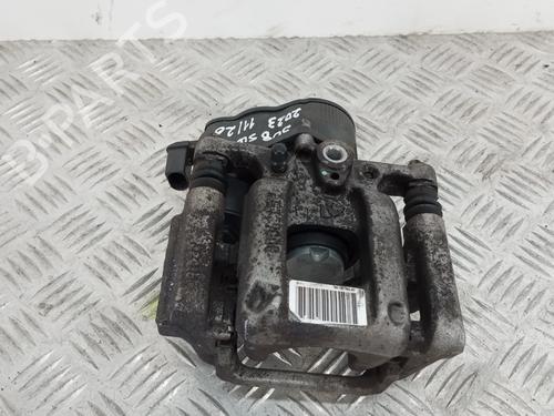 Used Left rear brake caliper Left rear brake caliper PEUGEOT 308 SW III (FC_, FJ_, FR_, F4_, FN_) BlueHDi 130 (FCYHZL, FCYHZT) (131 hp) 35977818 35977818