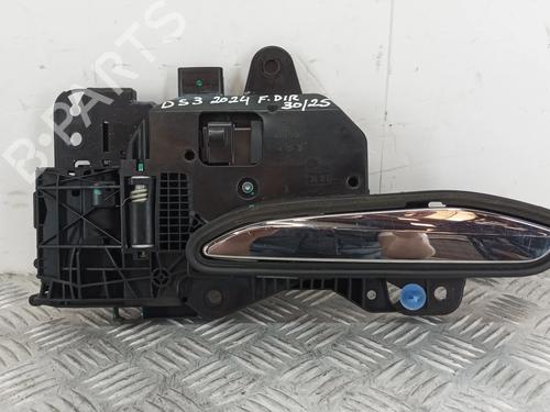 Used Front right exterior door handle Front right exterior door handle DS DS 3 / DS 3 CROSSBACK (UR_, UC_, UJ_) 1.2 PureTech 100 (URHNKK, URHNEK) (101 hp) 36011976 36011976