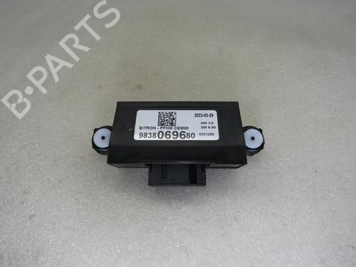 Módulo eletrónico Módulo eletrónico DS DS 3 / DS 3 CROSSBACK (UR_, UC_, UJ_) 1.2 PureTech 100 (URHNKK, URHNEK) (101 hp) 36016508 36016508