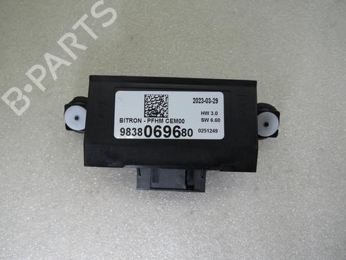 Used Electronic module Electronic module DS DS 3 / DS 3 CROSSBACK (UR_, UC_, UJ_) 1.2 PureTech 100 (URHNKK, URHNEK) (101 hp) 36016510 36016510