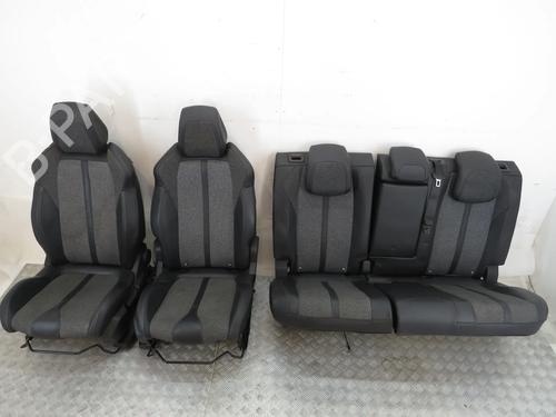 Set sedili Set sedili PEUGEOT 3008 II SUV (MC_, MR_, MJ_, M4_) 1.5 BlueHDi 130 (131 hp) 36137991 36137991