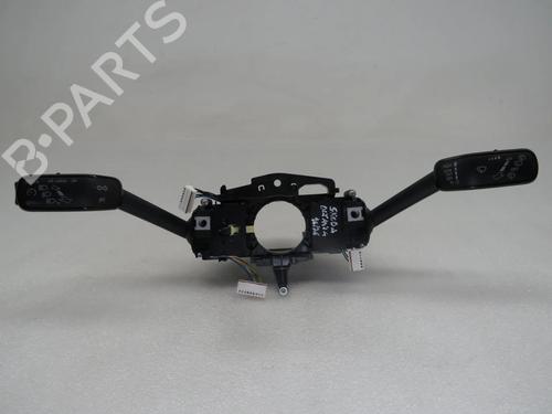 Used Steering column stalk Steering column stalk SKODA OCTAVIA IV Combi (NX5, PV5) 1.4 TSI iV (204 hp) 36352954 36352954