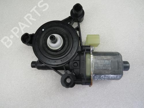 Right front window motor SKODA OCTAVIA IV Combi (NX5, PV5) 1.4 TSI iV | BP36352963E20 - Image 3