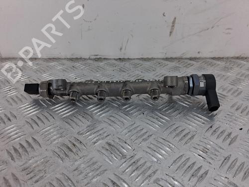 Rail D'Injecteurs Rail D'Injecteurs VW GOLF VII (5G1, BQ1, BE1, BE2) 1.6 TDI (105 hp) 36377370 36377370