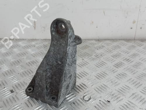 Used Engine mount Engine mount BMW 3 (E90) 320 d (150 hp) 36408113 36408113