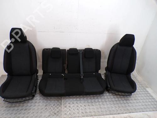 Juego Asientos Juego Asientos PEUGEOT 208 II (UB_, UP_, UW_, UJ_) 1.2 PureTech 100 (101 hp) 36422268 36422268