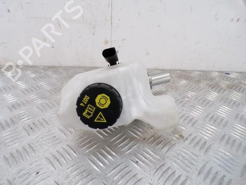 Used Brake master cylinder Brake master cylinder SKODA OCTAVIA IV Combi (NX5, PV5) 1.4 TSI iV (204 hp) 36639699 36639699