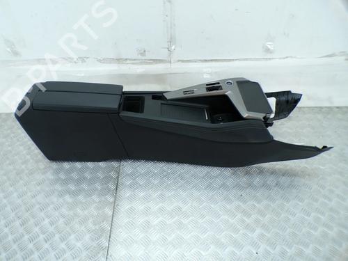 Console centrale Console centrale PEUGEOT 308 SW III (FC_, FJ_, FR_, F4_, FN_) PureTech 130 (FRHNSL, FRHNST) (131 hp) 37069137 37069137