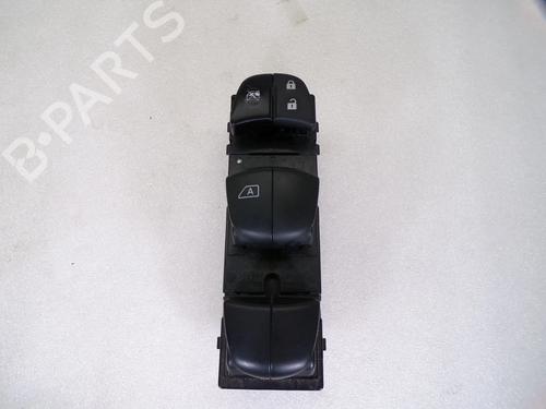 Pulsantiera anteriore sinistra Pulsantiera anteriore sinistra NISSAN QASHQAI II (J11, J11_) 1.2 DIG-T (115 hp) 37155510 37155510