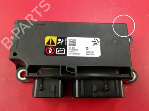 ecu-airbags-opel-corsa-e-x15-13-cdti-08-68-13593287-2014-3986141 main image