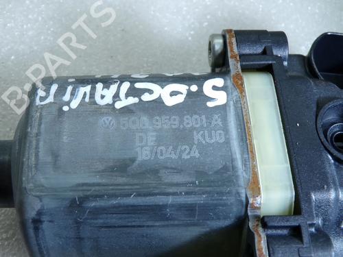 Left front window motor SKODA OCTAVIA IV Combi (NX5, PV5) 1.4 TSI iV | BP37606430E21 - Image 5