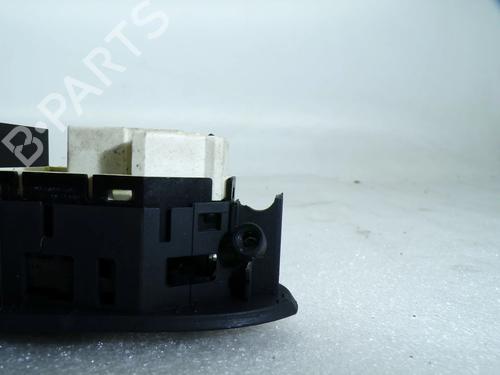 Left front window switch KIA SPORTAGE III (SL) 1.7 CRDi | BP37669166I27  - Image 8