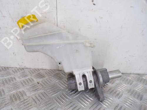 Used Brake master cylinder Brake master cylinder FIAT TIPO Saloon (356_, 357_) 1.3 D (356SXB1A, 356SXH1A, 356SXD1A) (95 hp) 39527805 39527805