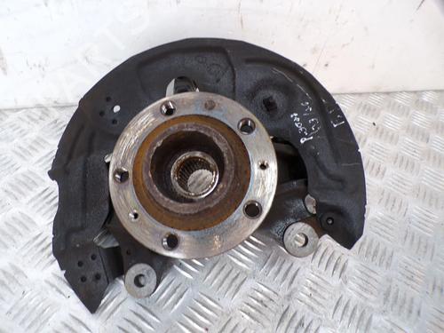 Used Right front steering knuckle Right front steering knuckle PEUGEOT 3008 II SUV (MC_, MR_, MJ_, M4_) 1.5 BlueHDi 130 (131 hp) 39750093 39750093