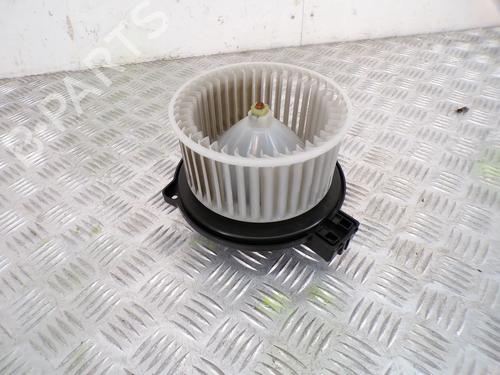 Used Heater blower motor Heater blower motor MAZDA CX-3 (DK) 1.5 SKYACTIV-D AWD (DK4WS, DK5AW) (105 hp) 40037707 40037707
