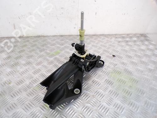 Used Gear lever Gear lever MAZDA CX-3 (DK) 1.5 SKYACTIV-D AWD (DK4WS, DK5AW) (105 hp) 40037713 40037713