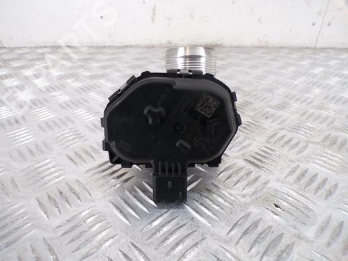 Used Electronic module Electronic module PEUGEOT 308 SW III (FC_, FJ_, FR_, F4_, FN_) BlueHDi 130 (FCYHZL, FCYHZT) (131 hp) 40072564 40072564