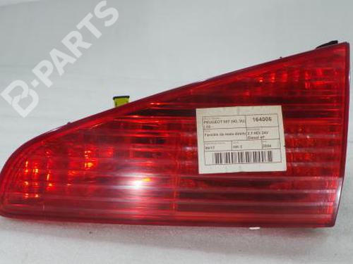 right-tailgate-light-peugeot-607-9d-9u-27-hdi-24v-2543d-2000-3981867 main image