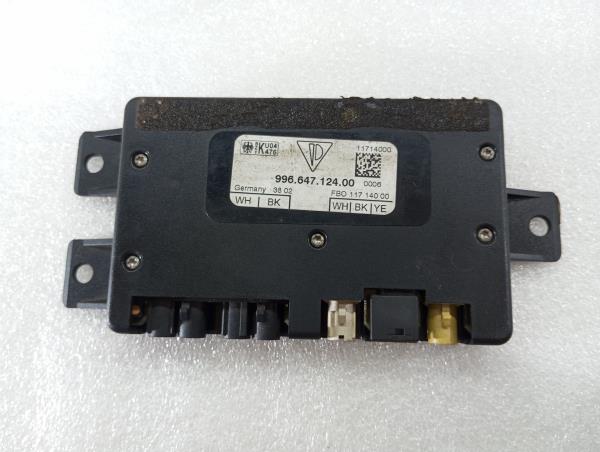 Switch – Porsche 911 Convertible (996) 3.4 Carrera 4 (1997-1999)