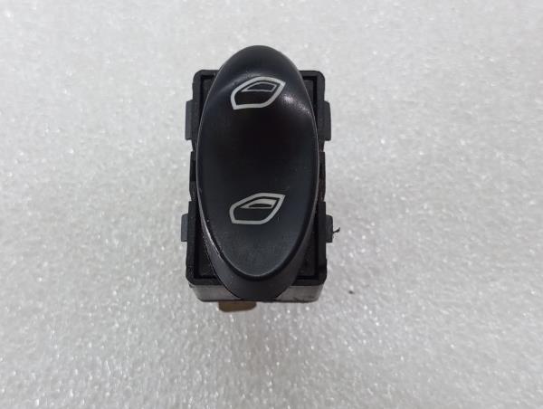 Right front window switch – Porsche 911 Convertible (996) 3.4 Carrera 4 (1997-1999)