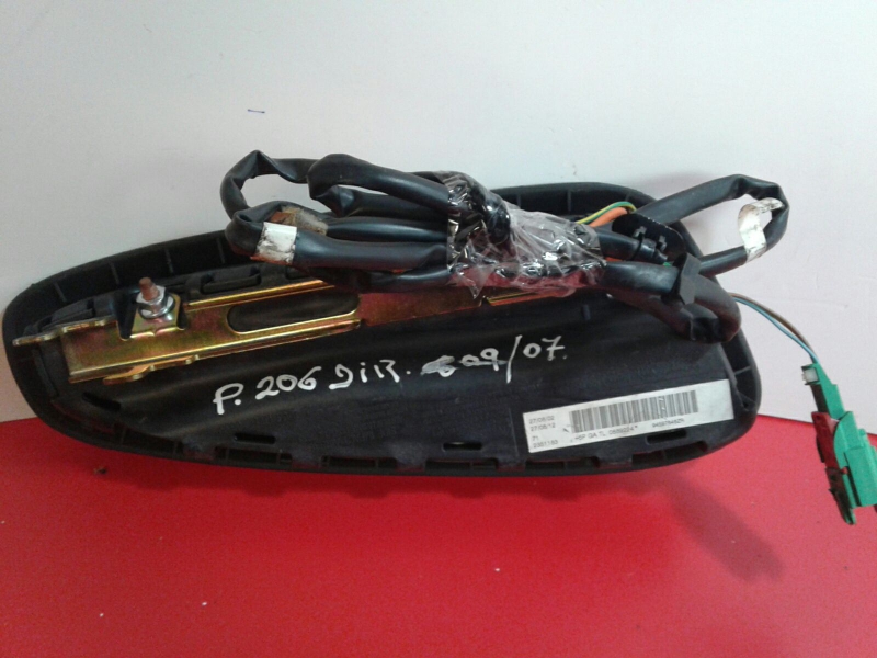 Airbag siège droite PEUGEOT 206 Hatchback (2A/C) 94597648ZR BParts