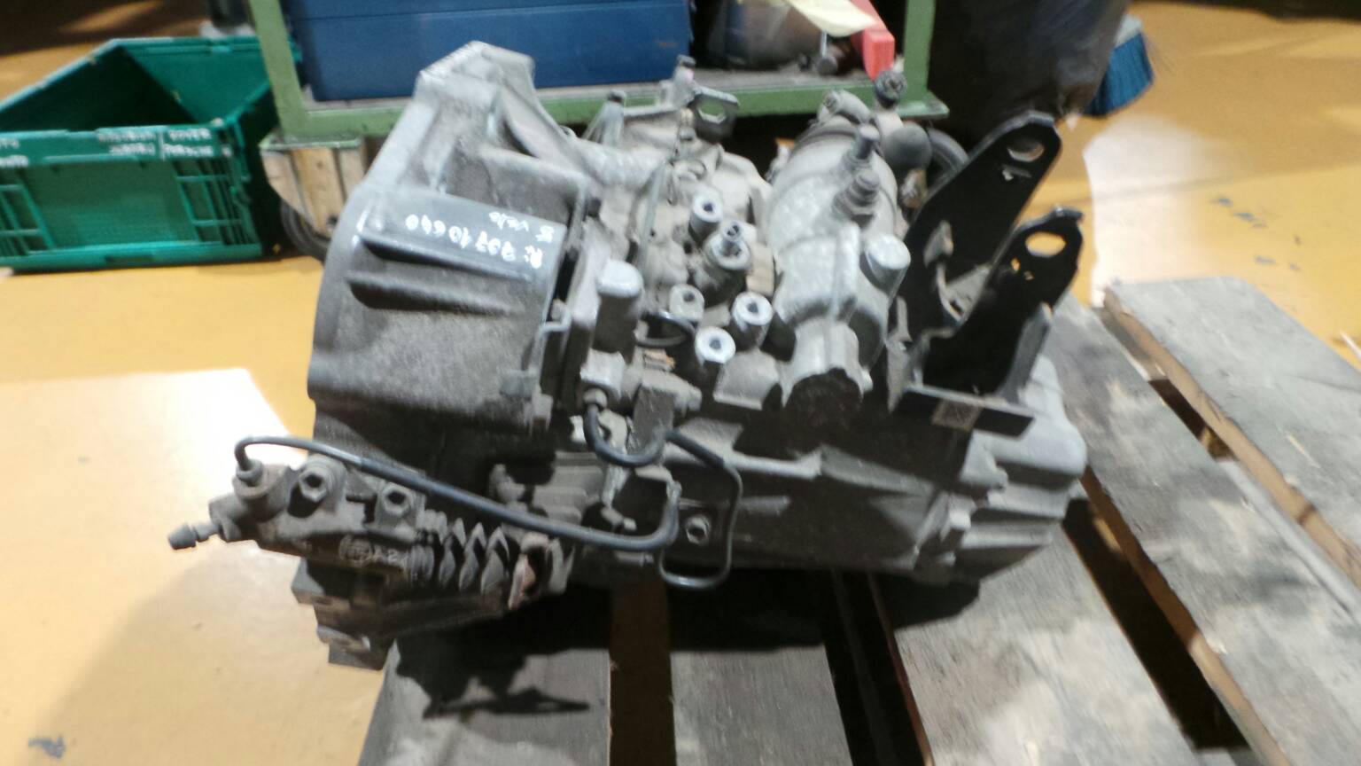 Manual gearbox TOYOTA COROLLA (_E11_) 70710640 BParts