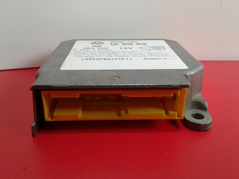 ECU airbags VW GOLF IV (1J1) 3972365 BParts
