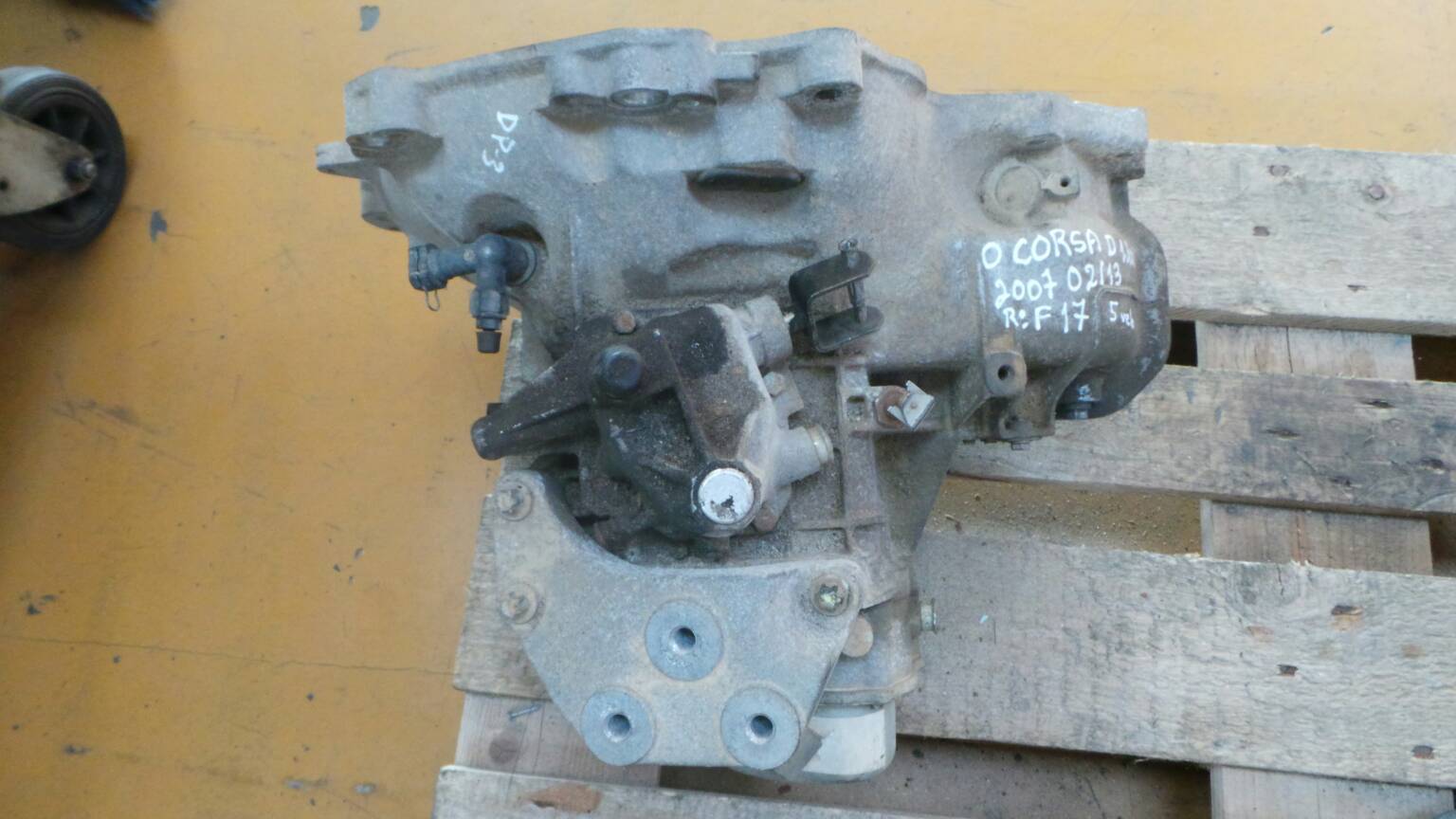 Manual gearbox OPEL CORSA D Hatchback Van (S07) 1.3 CDTI (L08) 3963328 ...